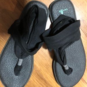 Sanuk flip flops